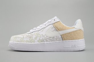NIKE AIR FORCE 1"07 LV8 SUEDE WHITE A09281-100