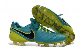 Nike Football Shoes In 420994 For Men